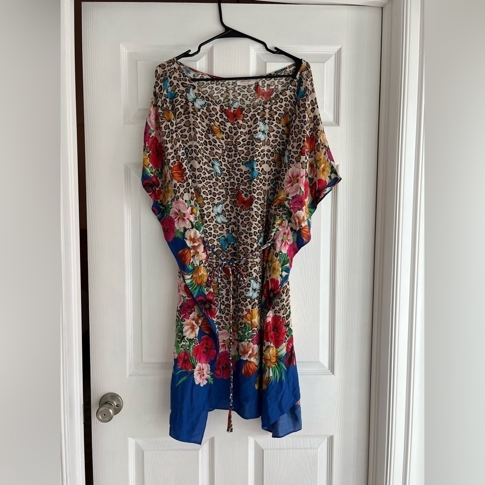 Johnny Was Fleur Butterfly-Print Short Kaftan Dress - Picture 3 of 8